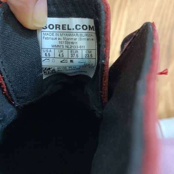 Sorel Red and Black Winter Boots - Picture 12 of 16